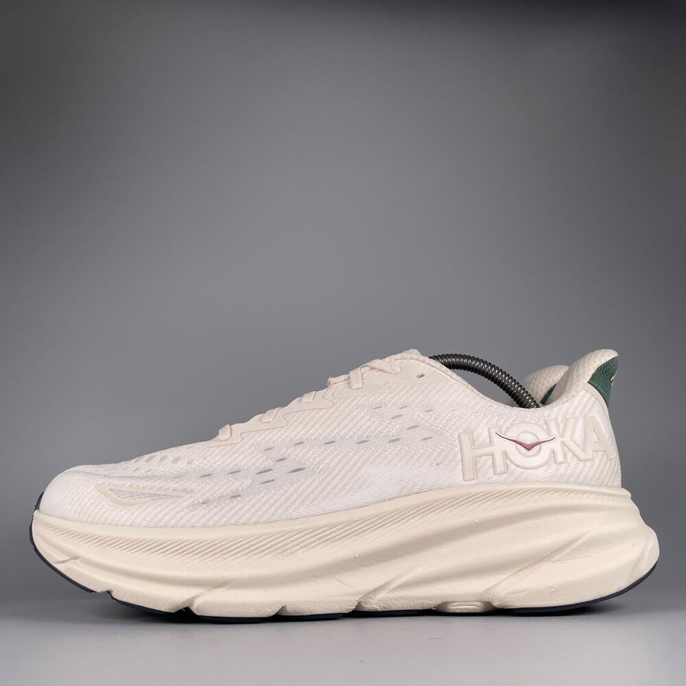 Hoka One One Clifton 9 Men's Size 11 D White Running Comfort Sneakers Athletic